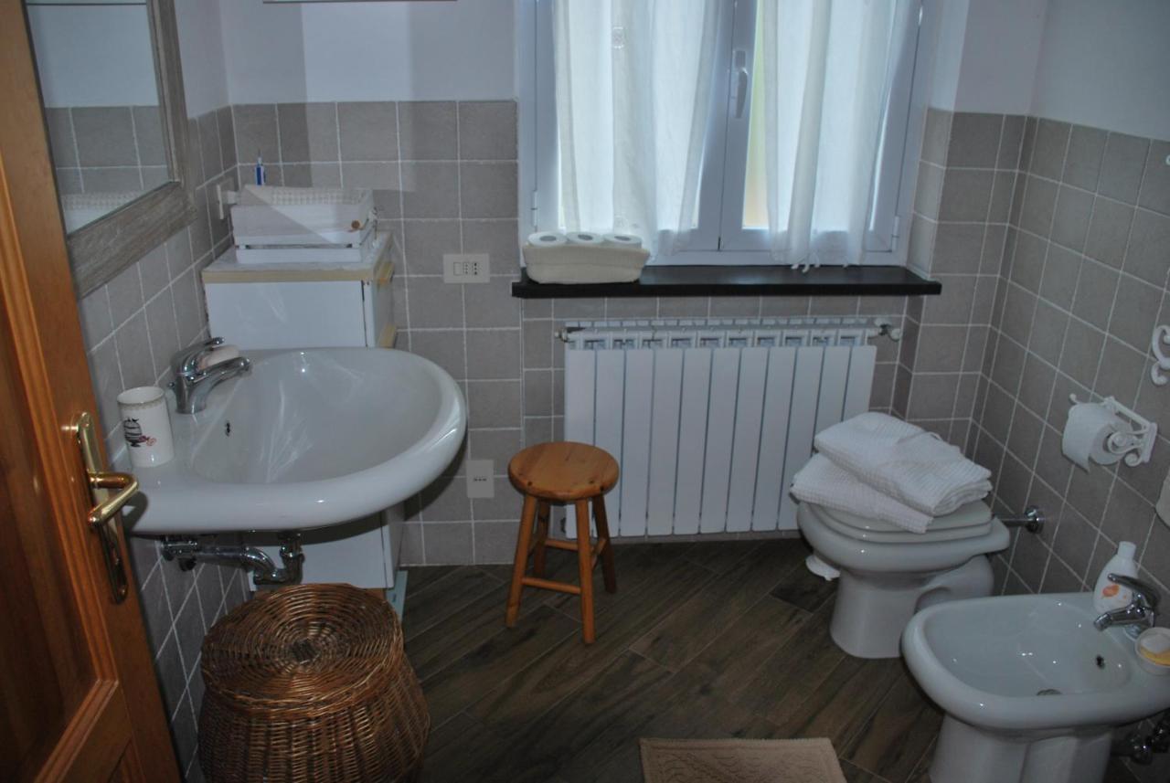 Bed and Breakfast La Casina Di Croxe Crocefieschi Екстер'єр фото